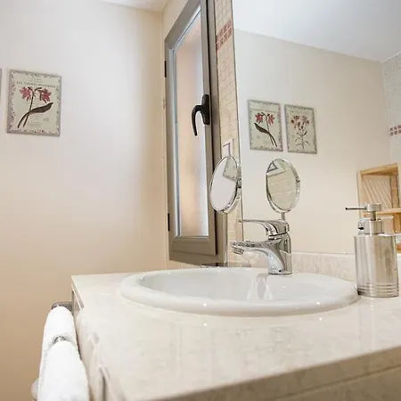 Villa Caleta Beach & Golf