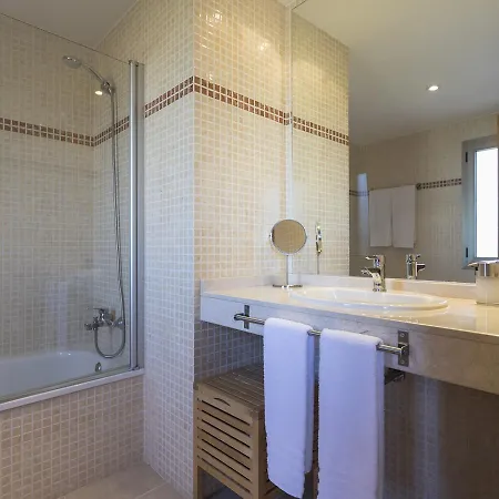 Villa Caleta Beach & Golf *