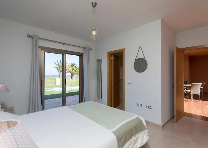 别墅 Caleta Beach & Golf